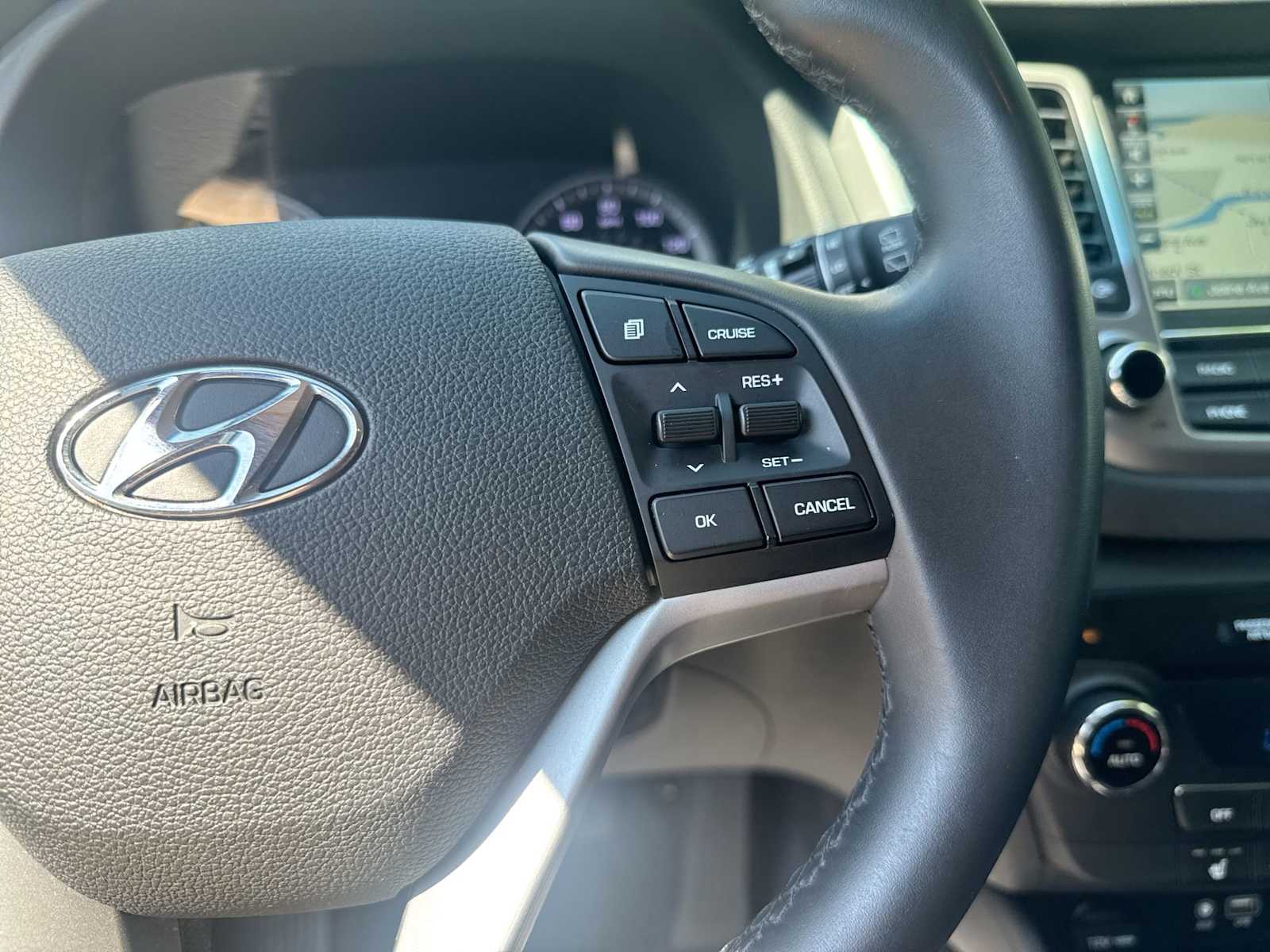 Thumbnail: 2017 Hyundai Tucson - 25