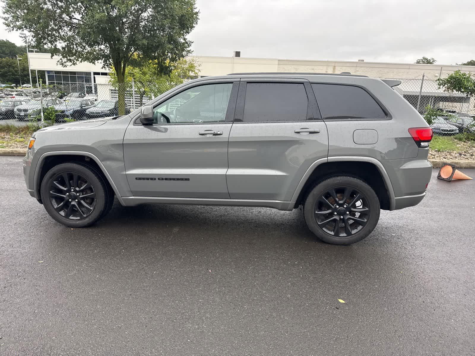 Thumbnail: 2020 Jeep Grand Cherokee - 2