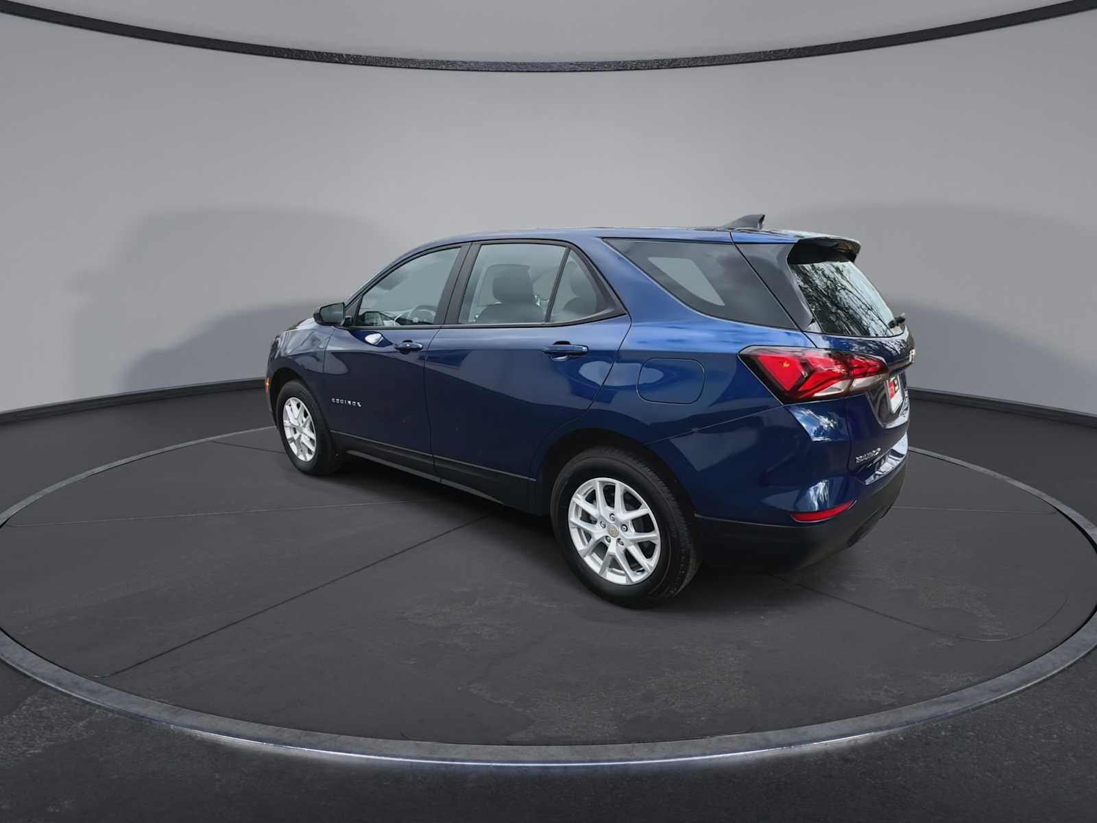 Thumbnail: 2023 Chevrolet Equinox - 6