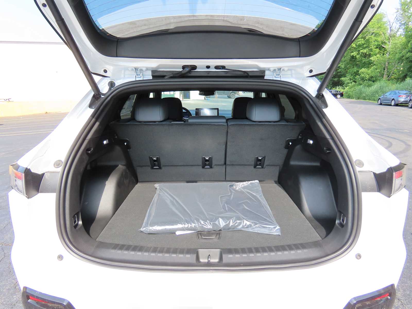 Thumbnail: 2026 Honda Prologue - 11