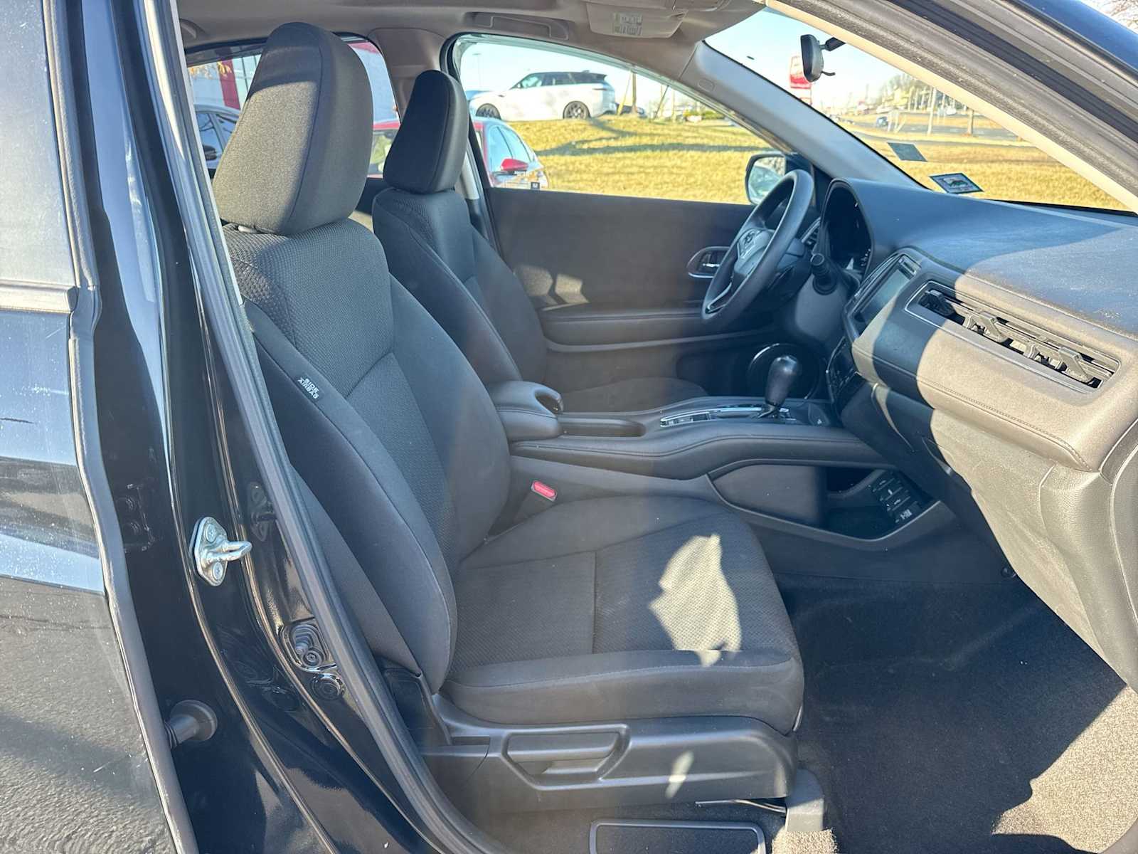 Thumbnail: 2017 Honda HR-V - 15