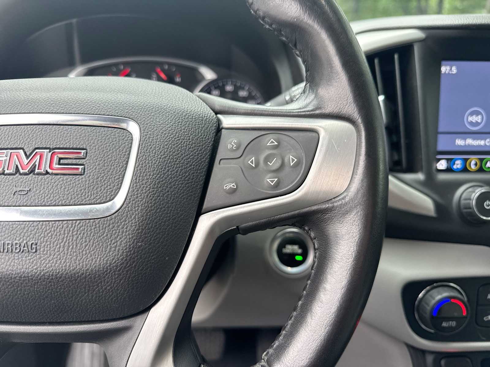 Thumbnail: 2018 GMC Terrain - 25