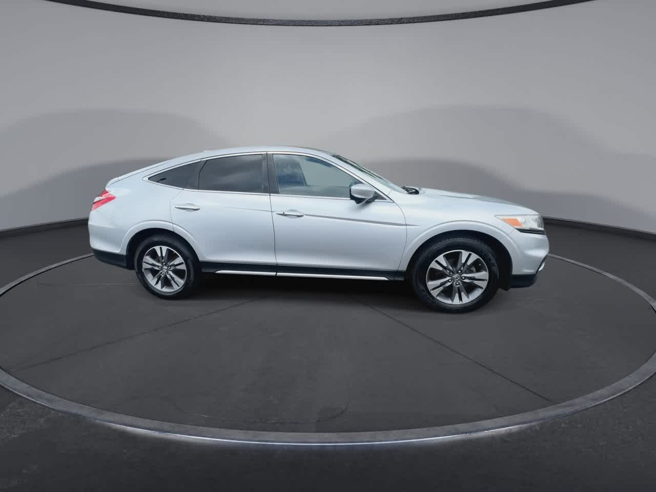 Thumbnail: 2015 Honda Crosstour - 9