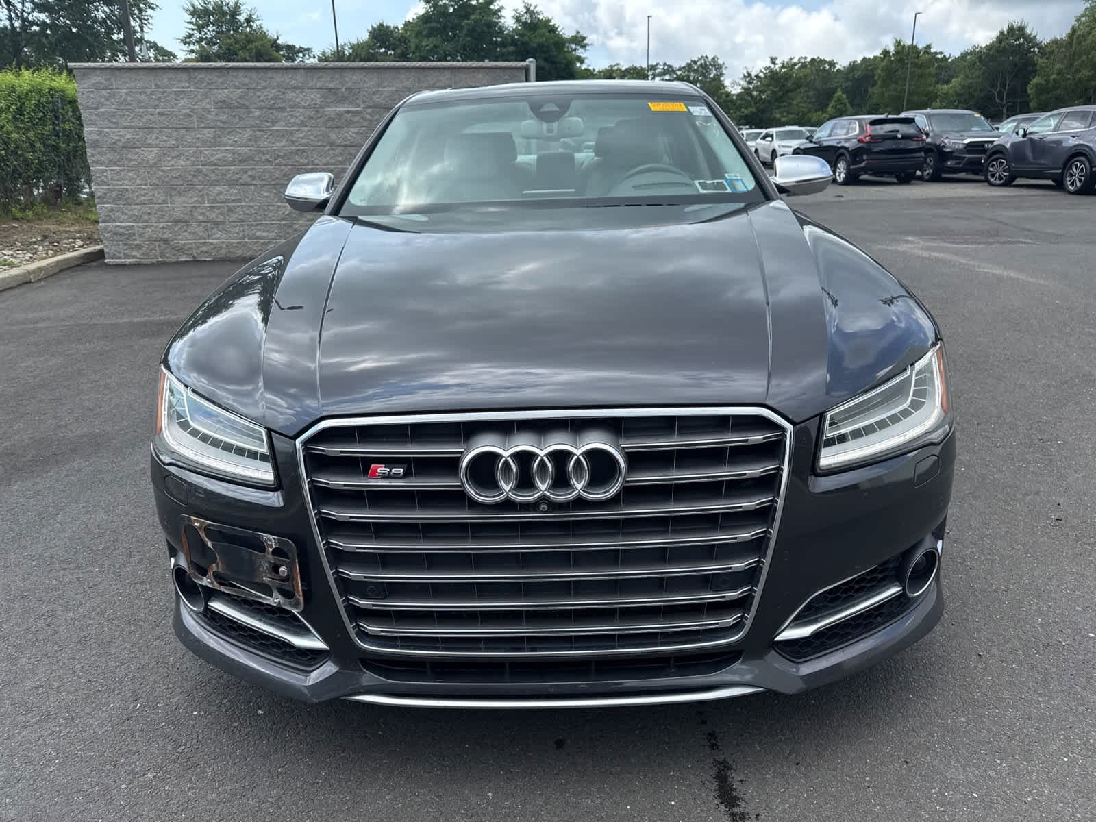 Thumbnail: 2015 Audi S8 - 8
