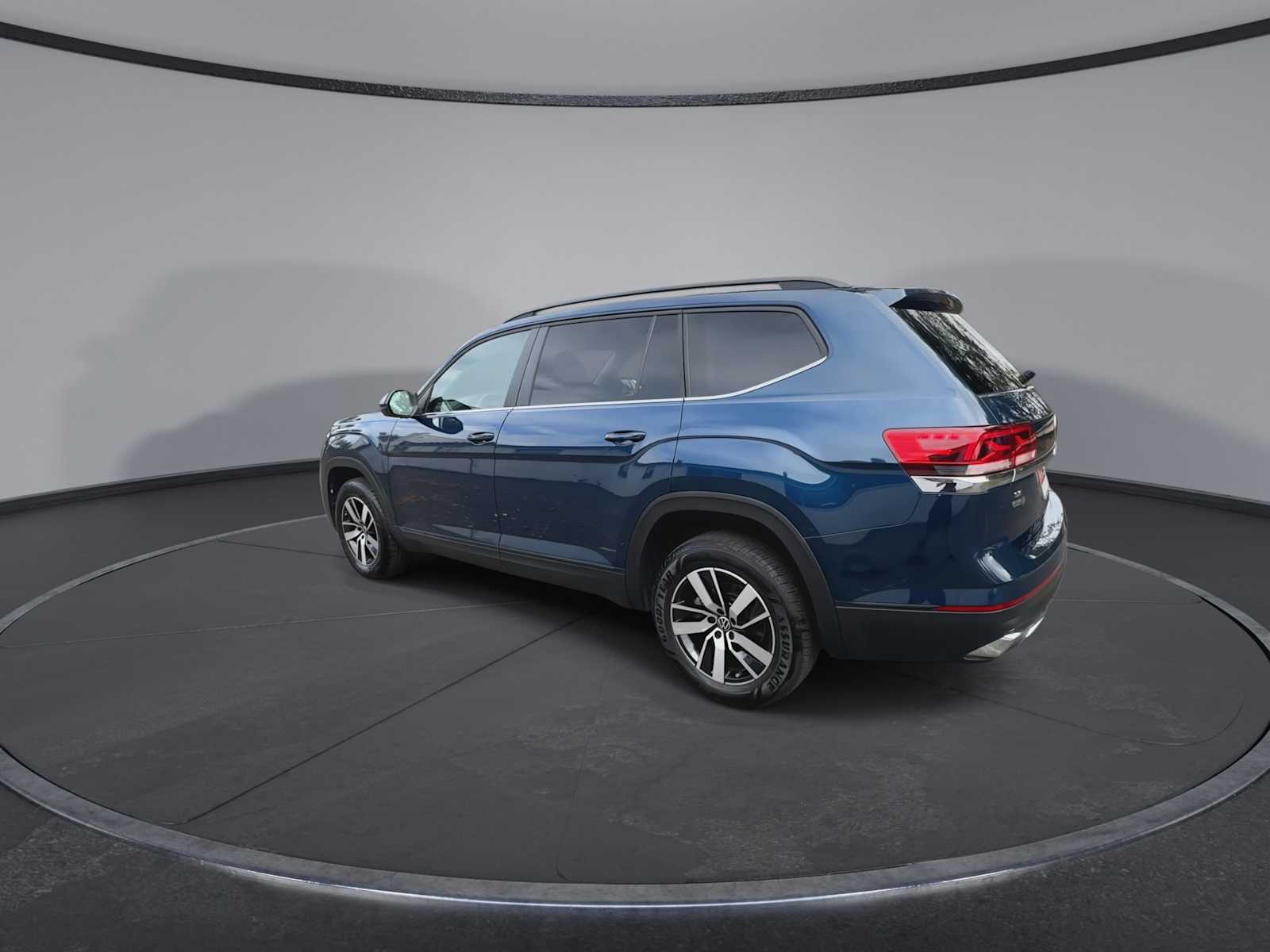 Thumbnail: 2022 Volkswagen Atlas - 6