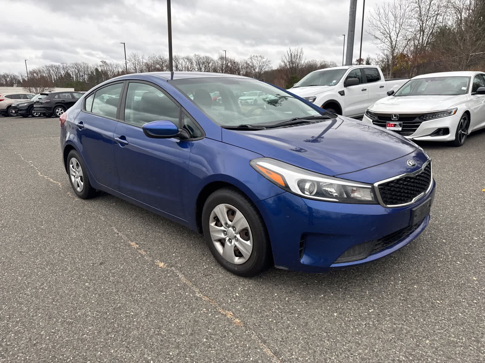 Thumbnail: 2017 Kia Forte - 7