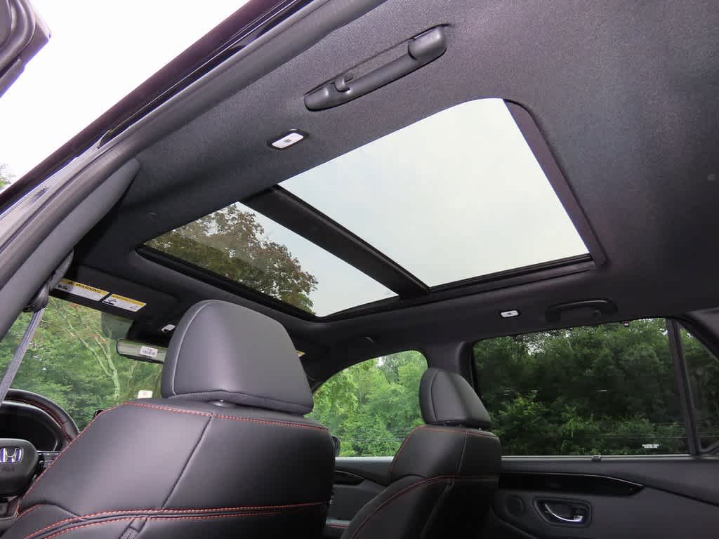 Thumbnail: 2025 Honda Pilot - 16