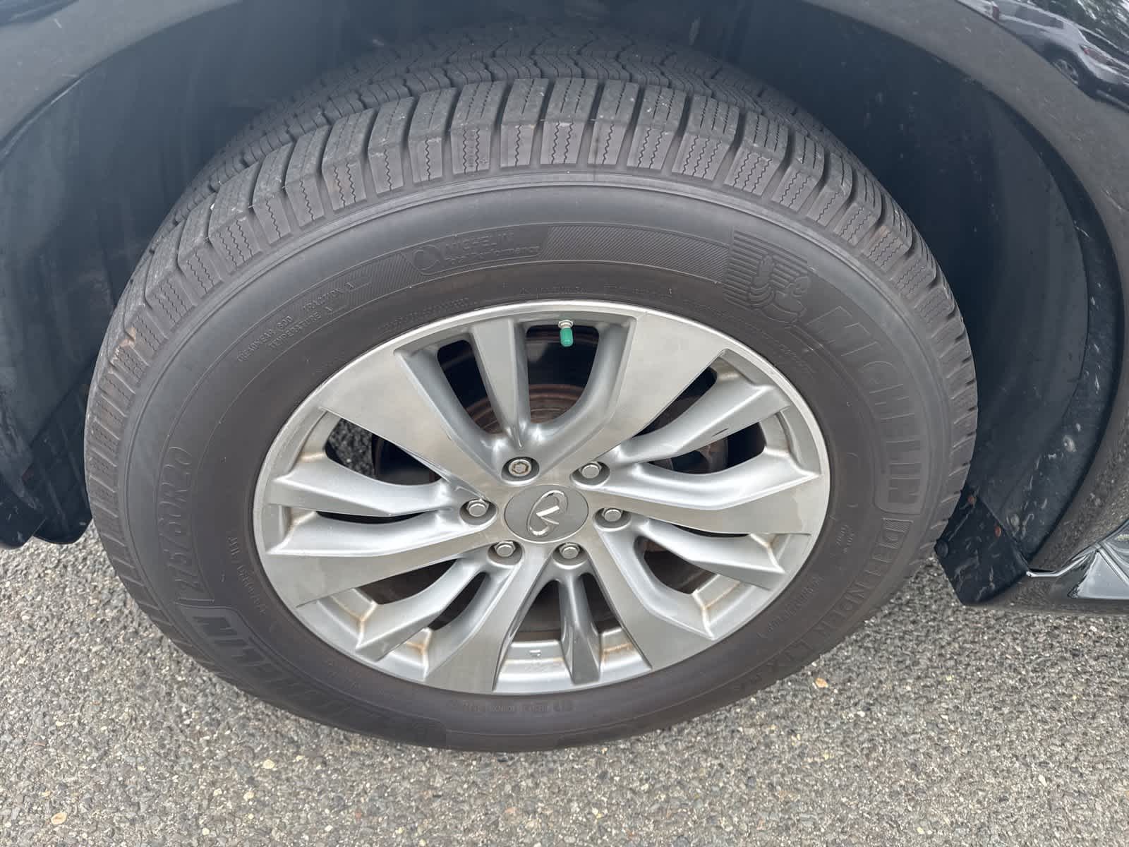 2016 INFINITI QX80  9