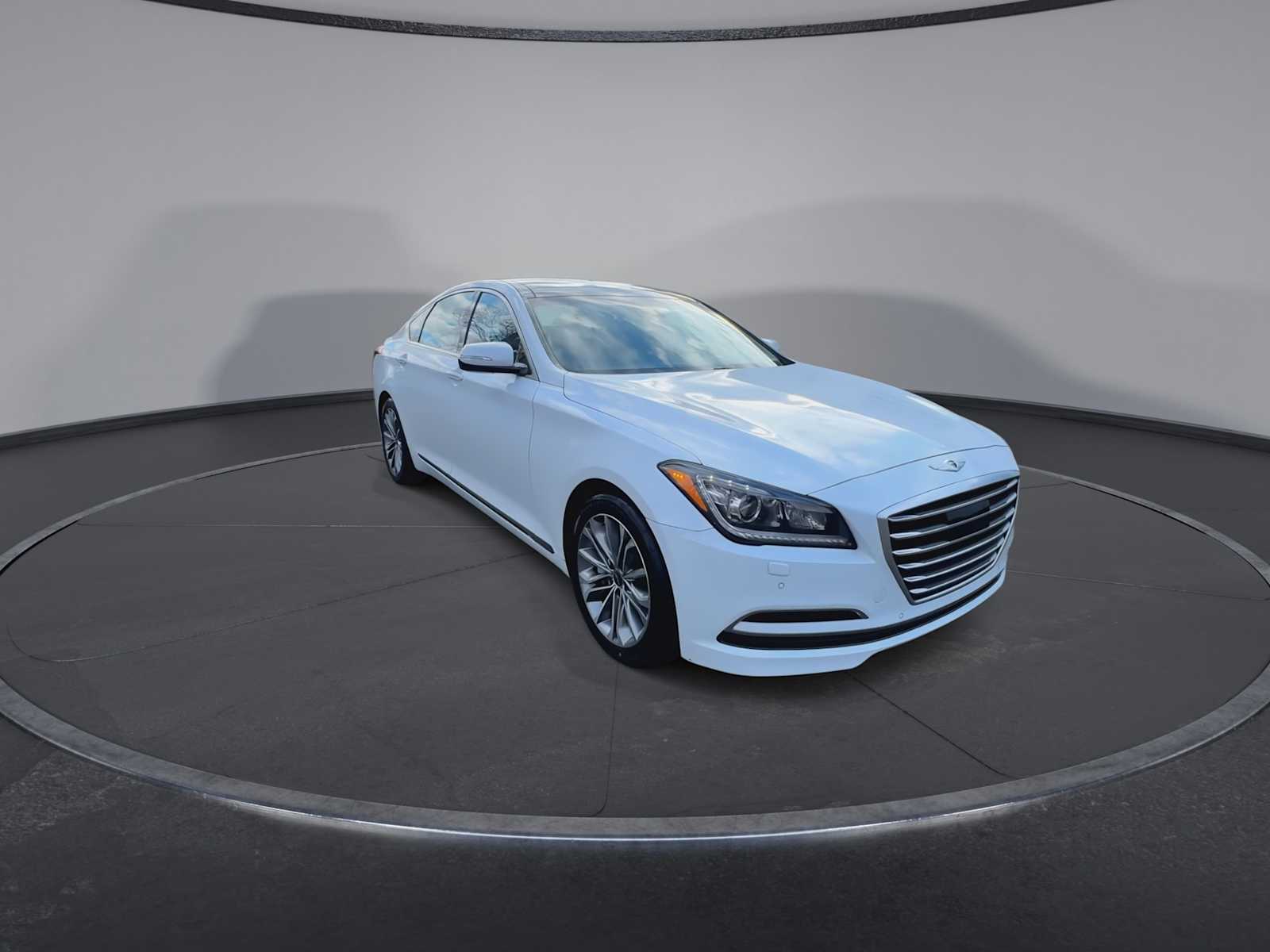 Thumbnail: 2015 Hyundai Genesis - 2