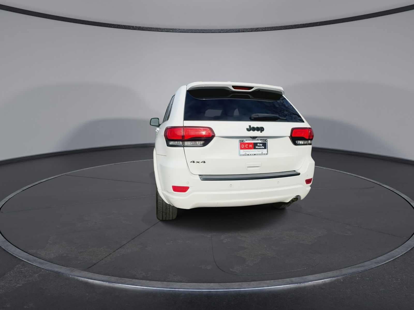 Thumbnail: 2017 Jeep Grand Cherokee - 7