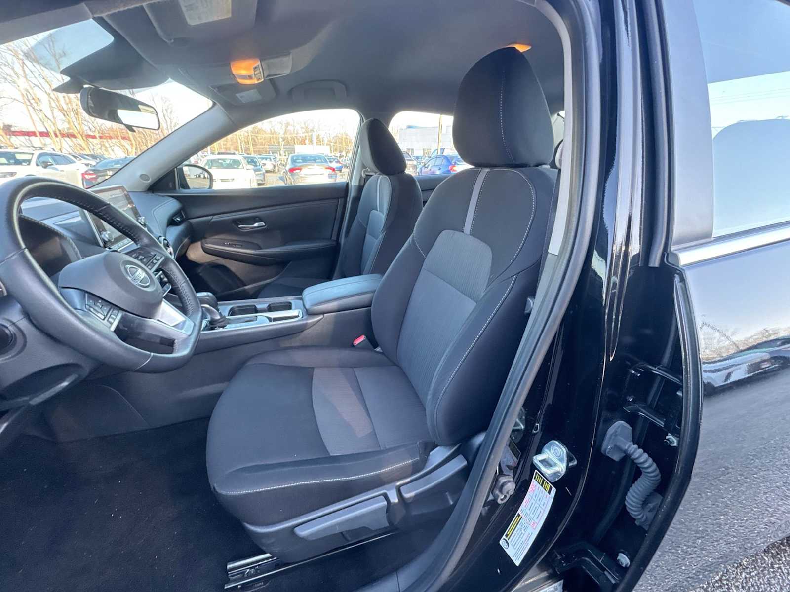 Thumbnail: 2023 Nissan Sentra - 21