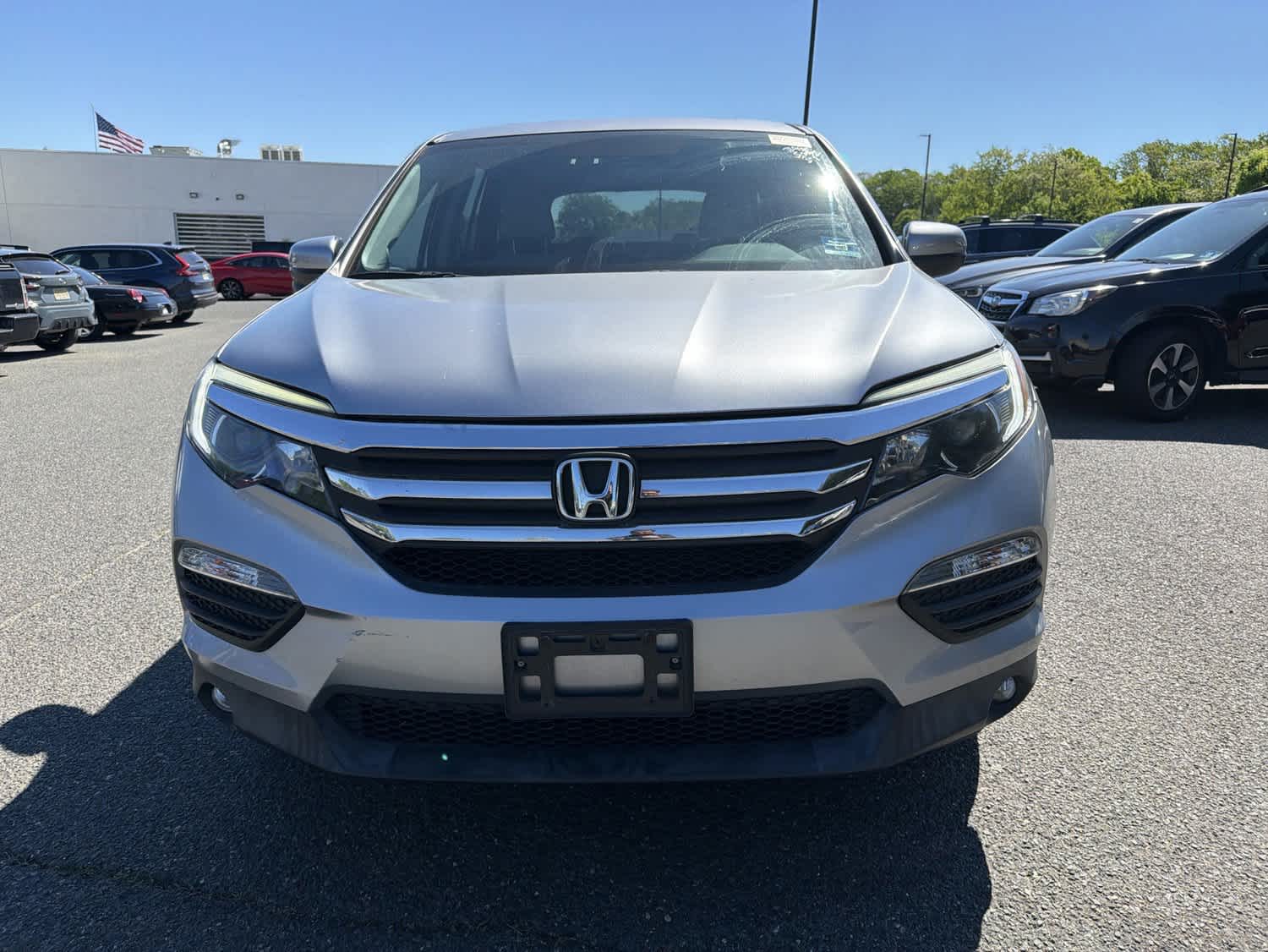 Thumbnail: 2017 Honda Pilot - 8