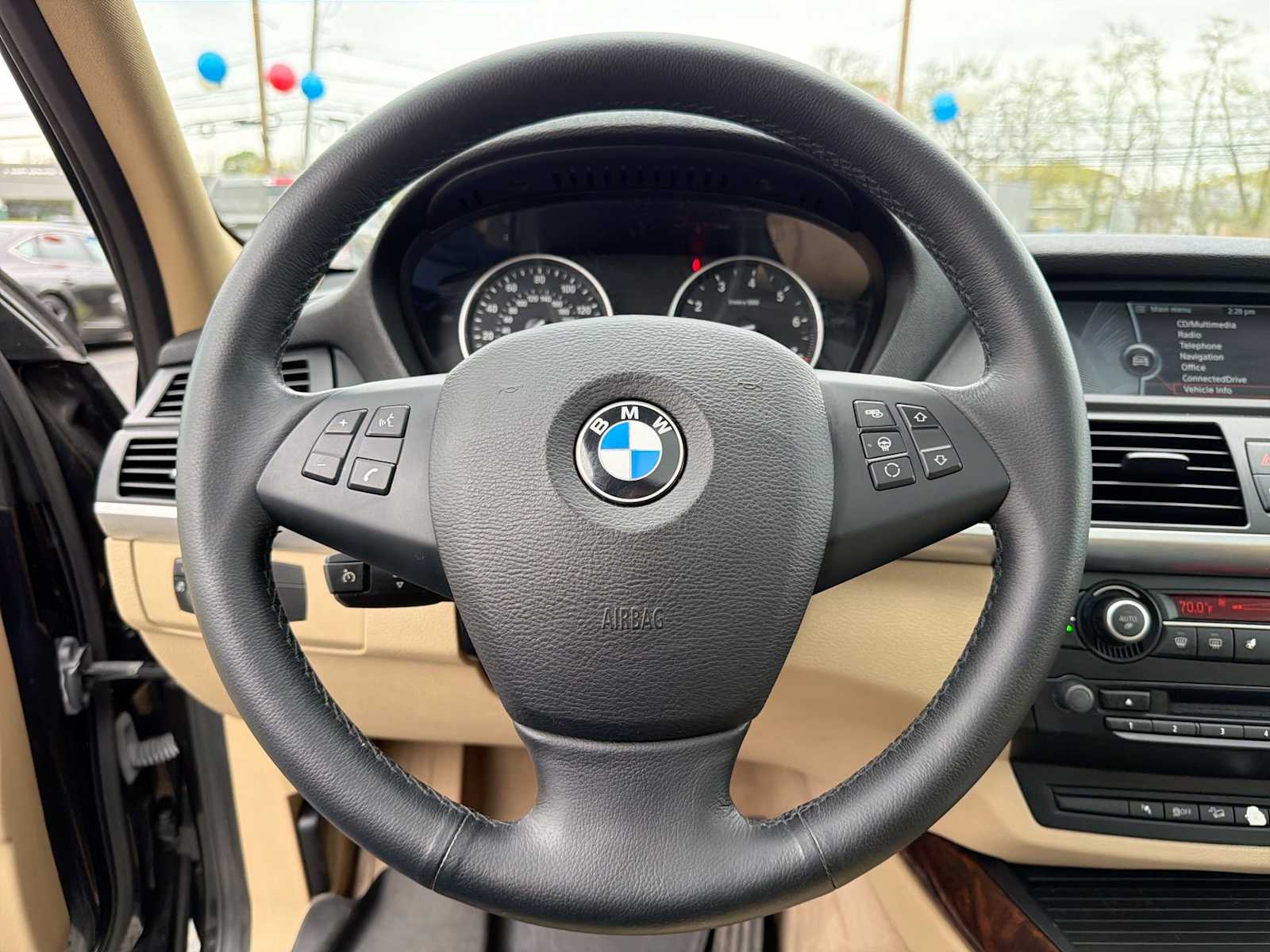Thumbnail: 2013 BMW X5 - 24