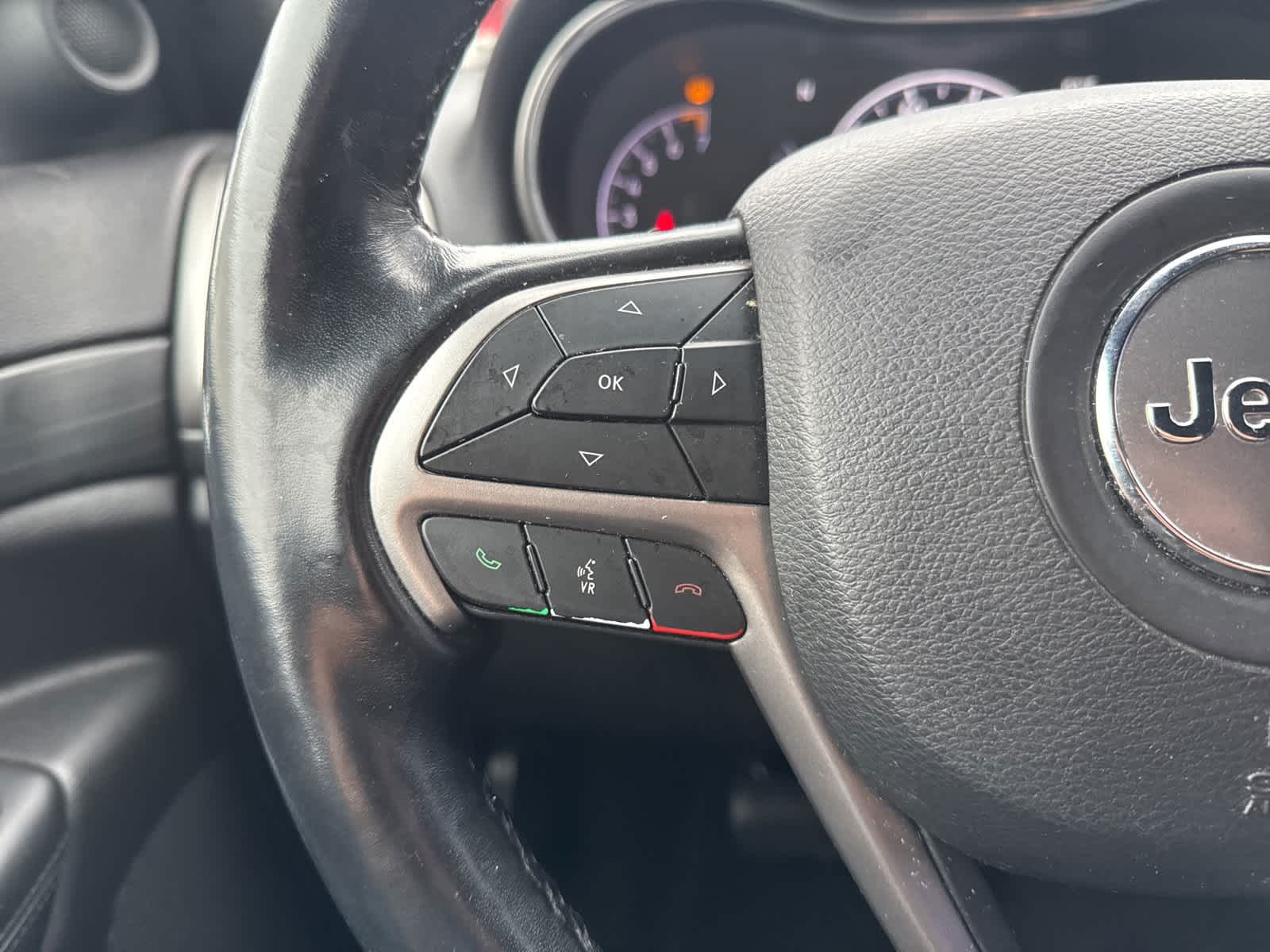 Thumbnail: 2020 Jeep Grand Cherokee - 16