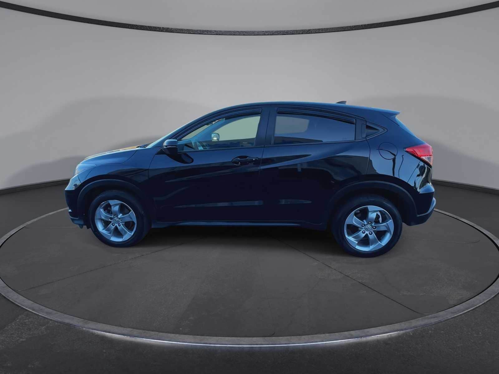 Thumbnail: 2017 Honda HR-V - 5