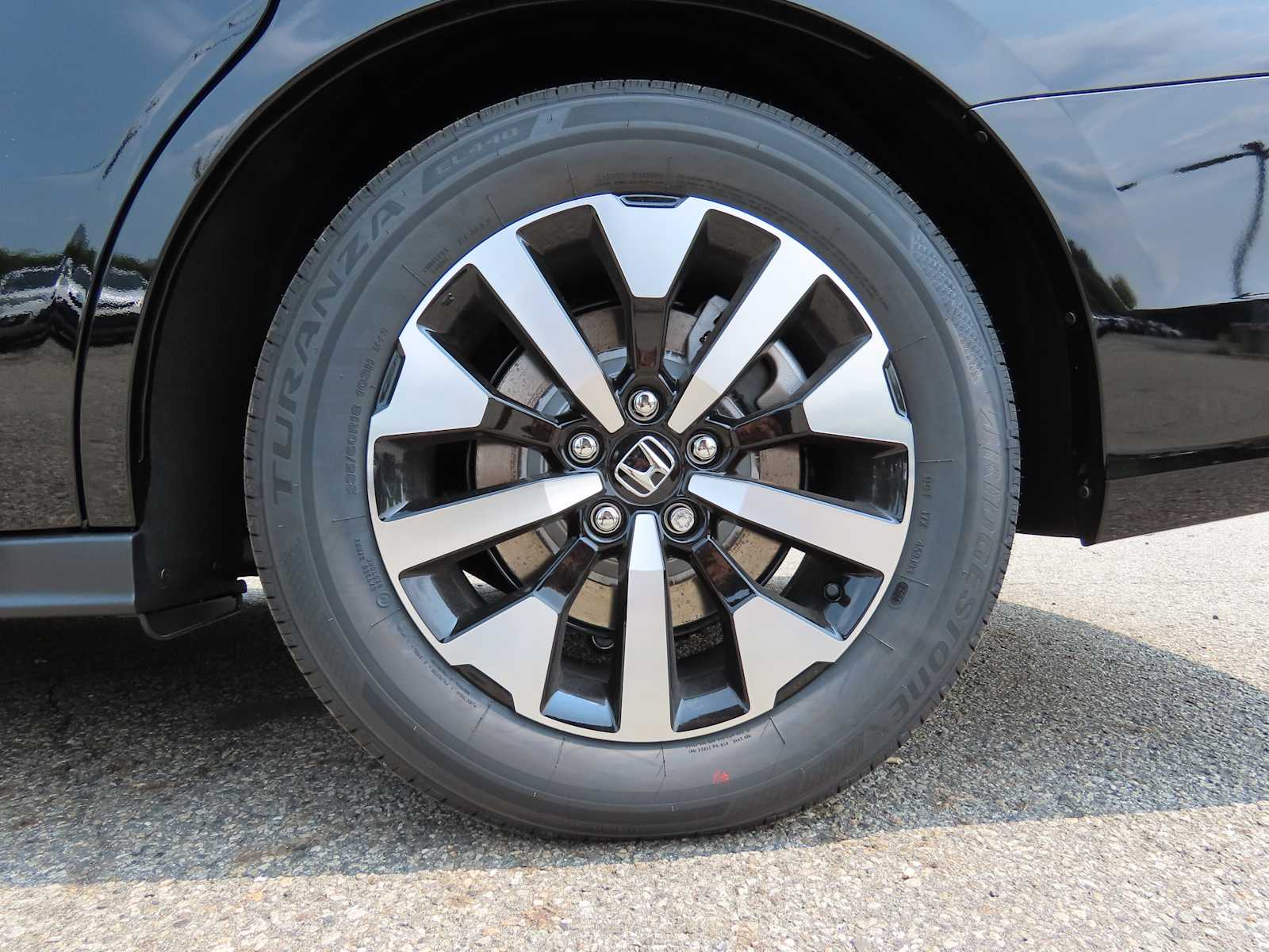 Thumbnail: 2025 Honda Odyssey - 8