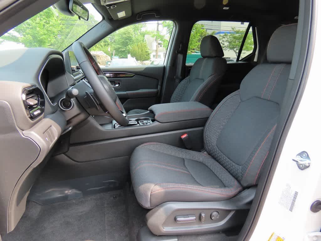 Thumbnail: 2025 Honda Pilot - 12