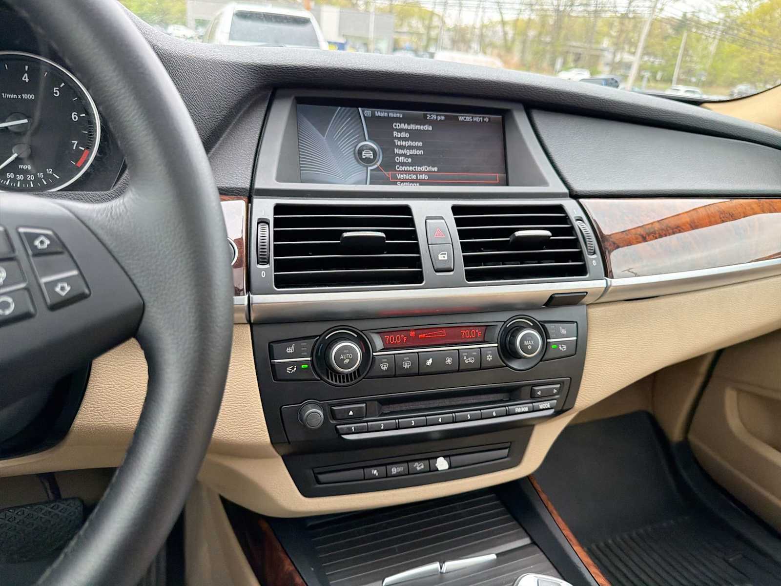 Thumbnail: 2013 BMW X5 - 27
