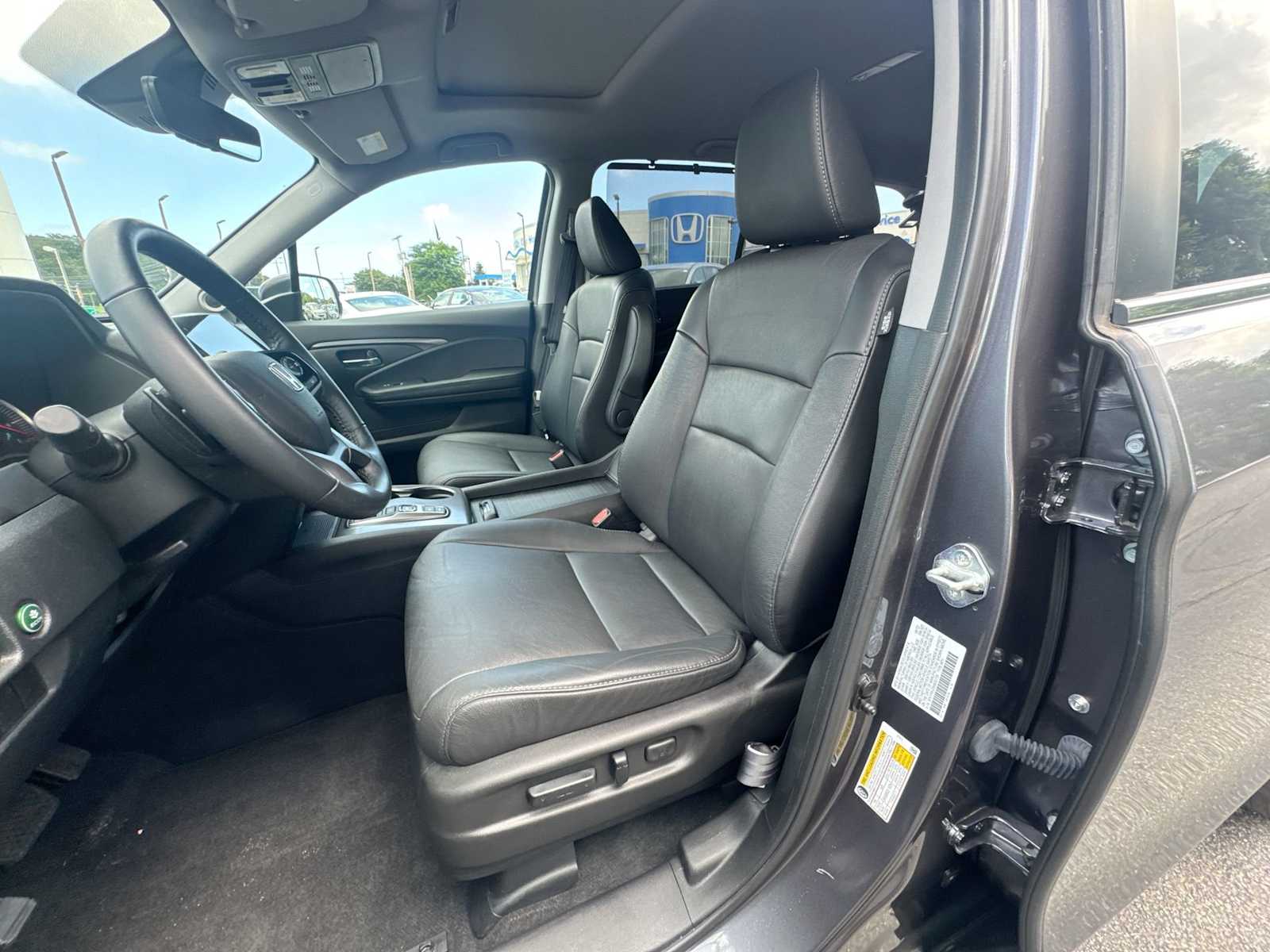 Thumbnail: 2022 Honda Pilot - 21