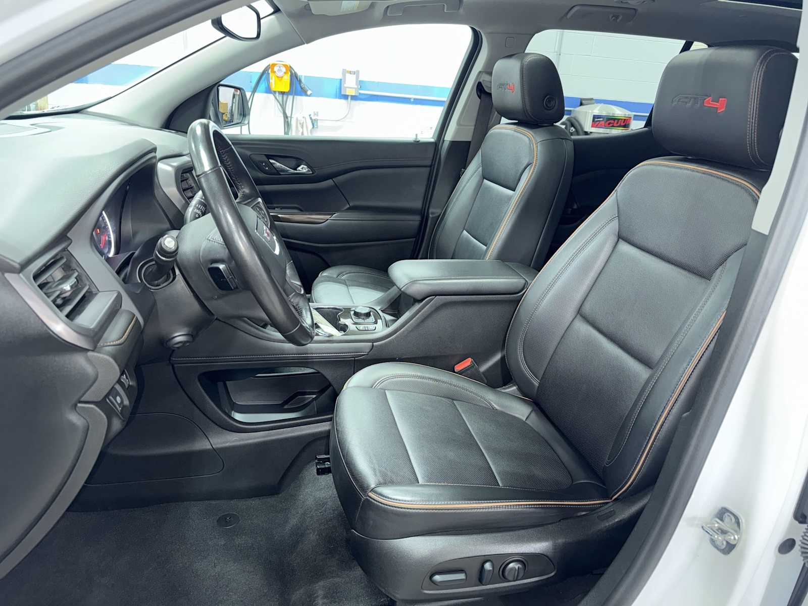 Thumbnail: 2022 GMC Acadia - 15