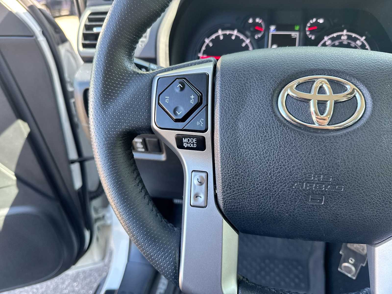 Thumbnail: 2021 Toyota 4Runner - 24