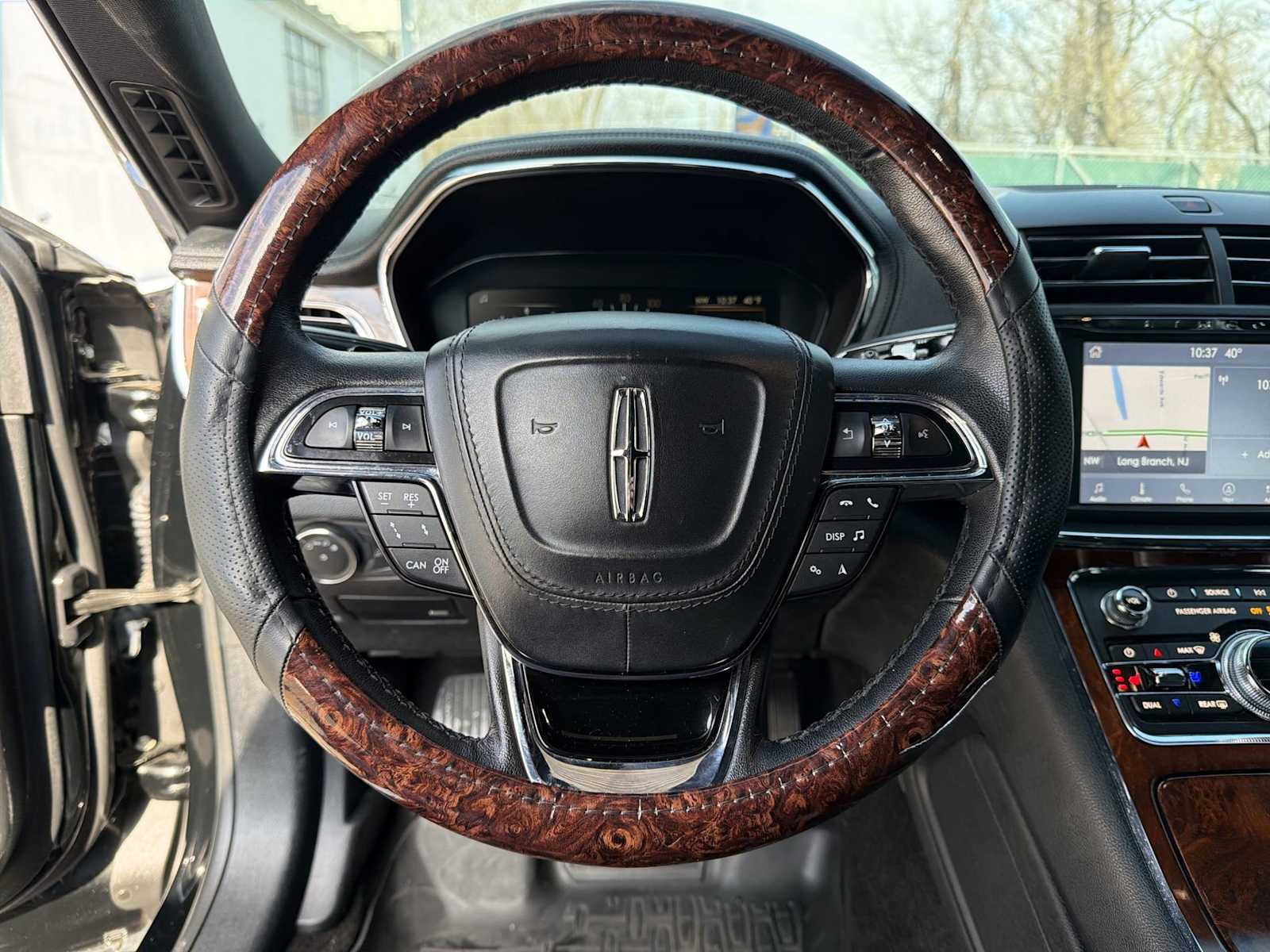 Thumbnail: 2020 Lincoln Continental - 23