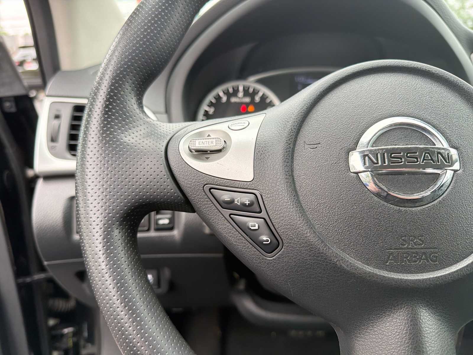 Thumbnail: 2018 Nissan Sentra - 24
