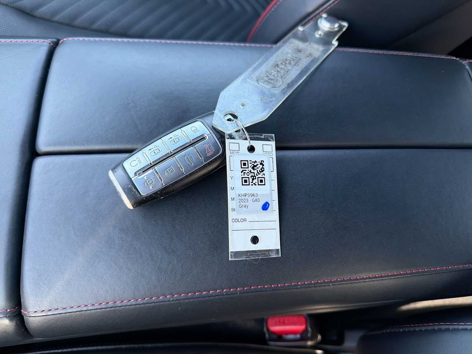 Thumbnail: 2023 Genesis G80 - 35