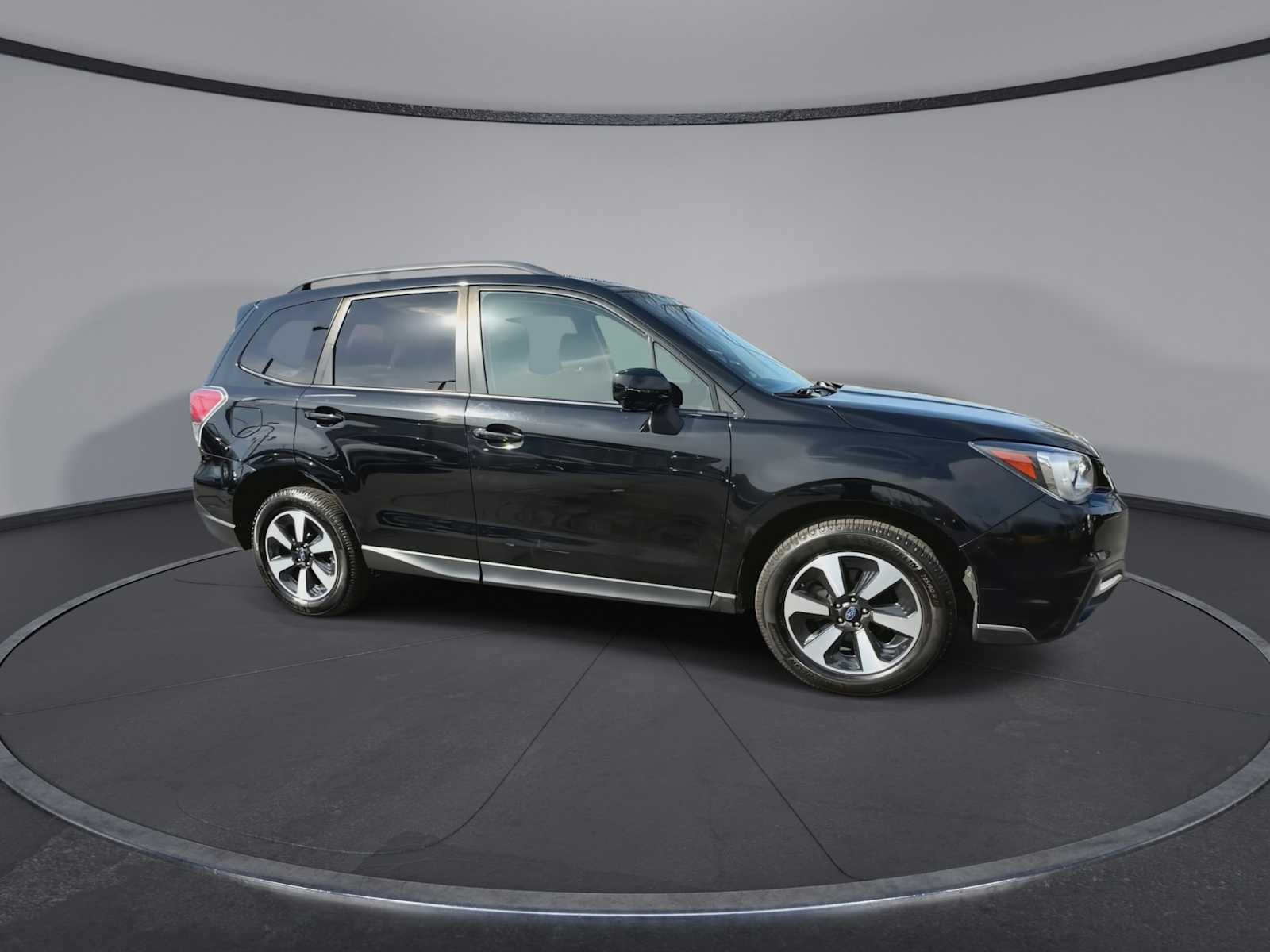 Thumbnail: 2017 Subaru Forester - 9