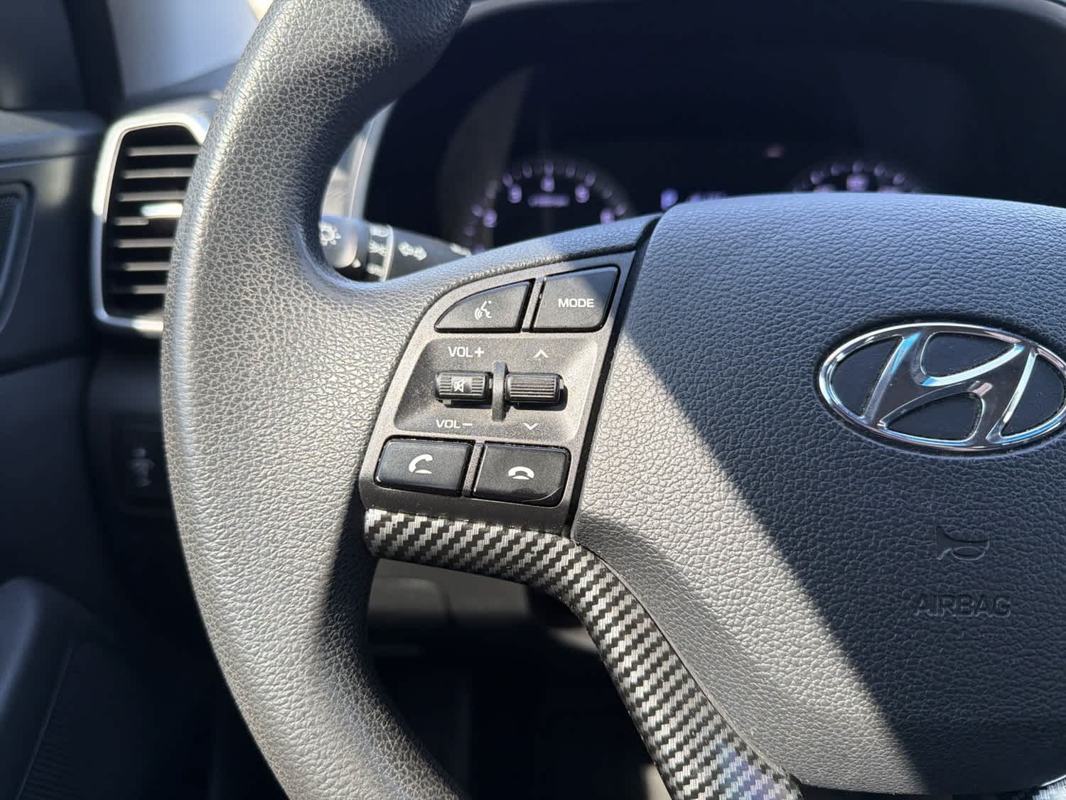 Thumbnail: 2019 Hyundai Tucson - 16