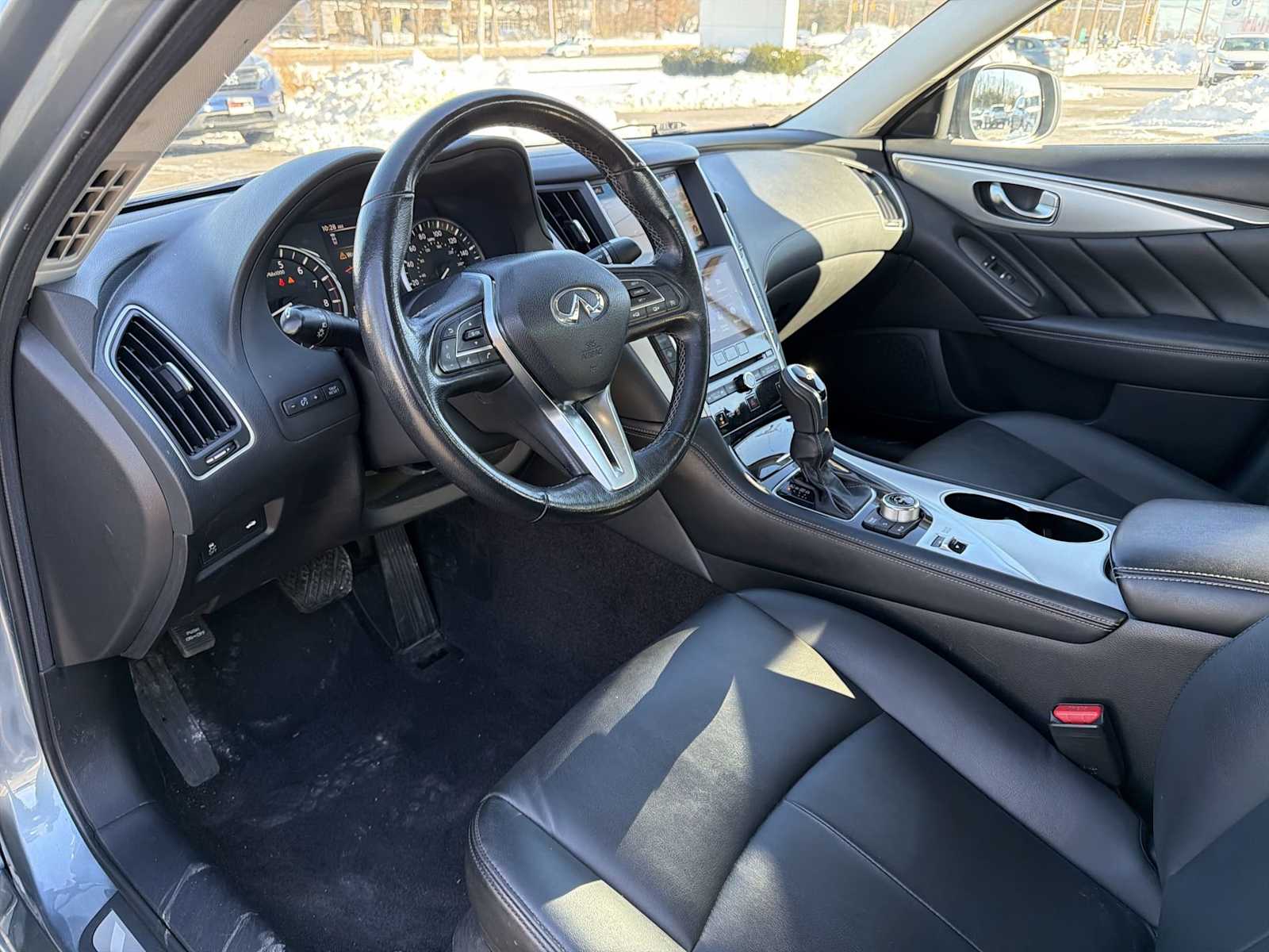 Thumbnail: 2019 INFINITI Q50 - 10