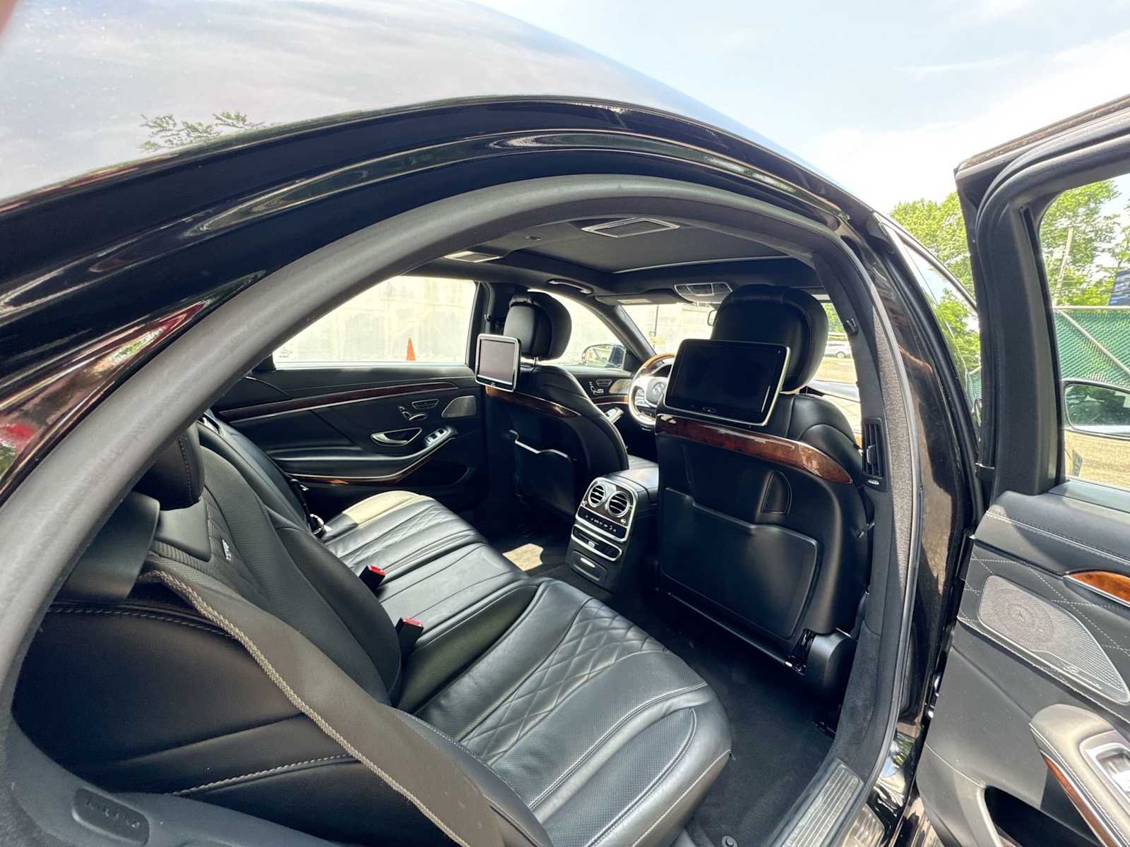 Thumbnail: 2015 Mercedes-Benz S-Class - 14