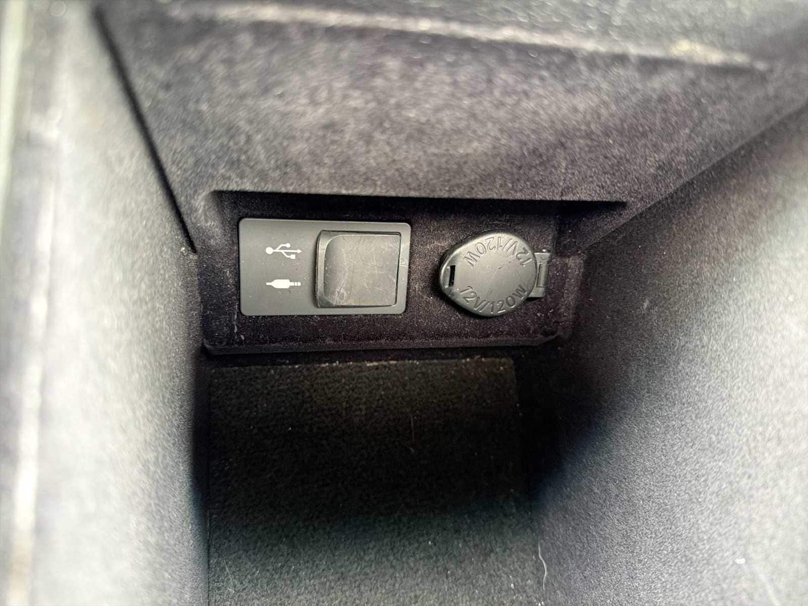 Thumbnail: 2013 Lexus ES - 30