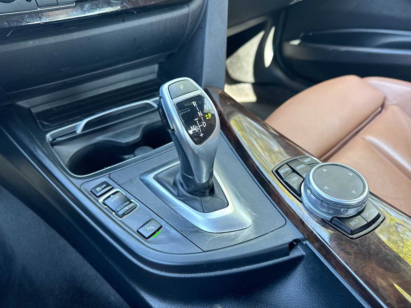 Thumbnail: 2017 BMW 3 Series - 31