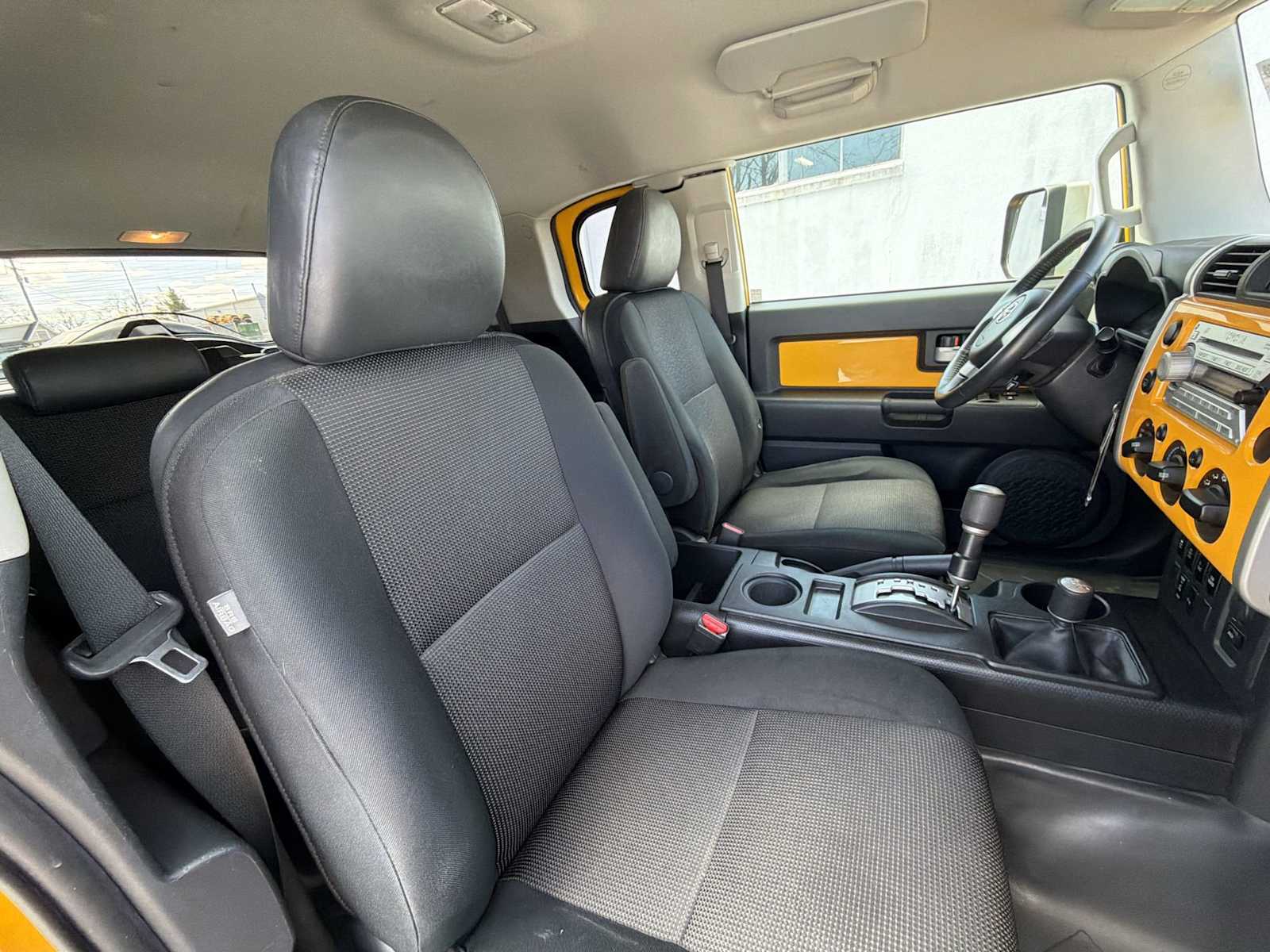 Thumbnail: 2010 Toyota FJ Cruiser - 15