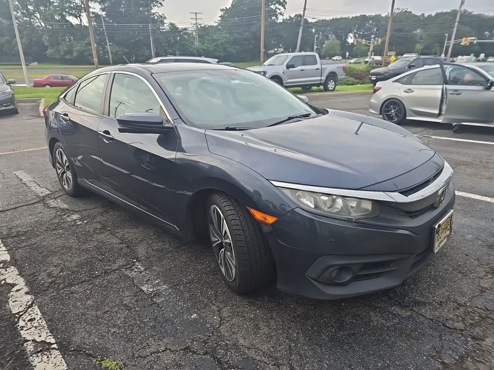Thumbnail: 2017 Honda Civic - 5
