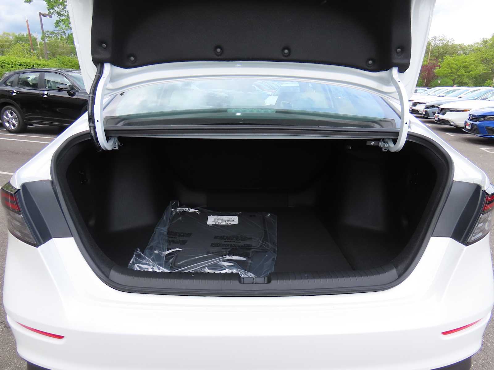 Thumbnail: 2025 Honda Accord - 10