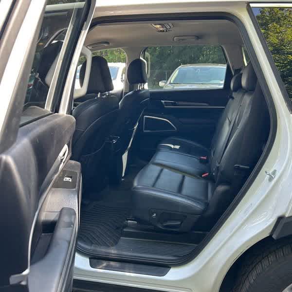 Thumbnail: 2020 Kia Telluride - 20