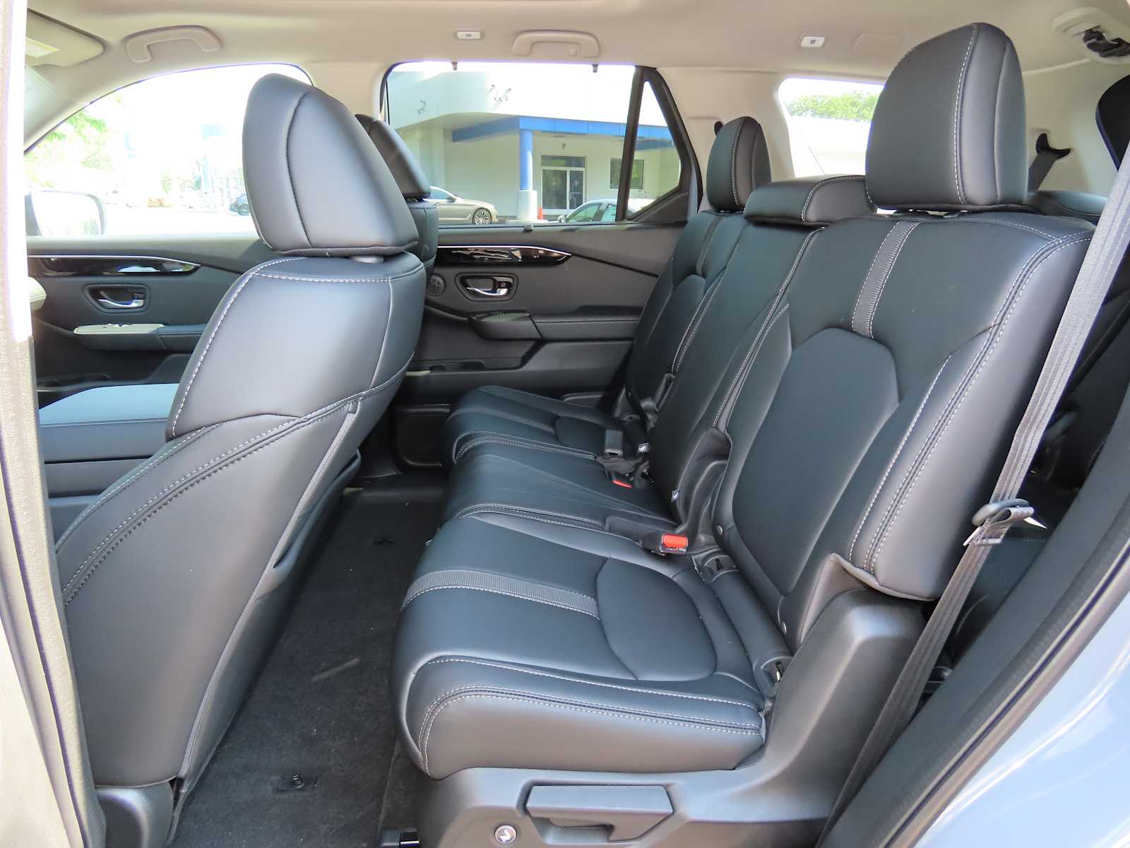 Thumbnail: 2025 Honda Pilot - 13
