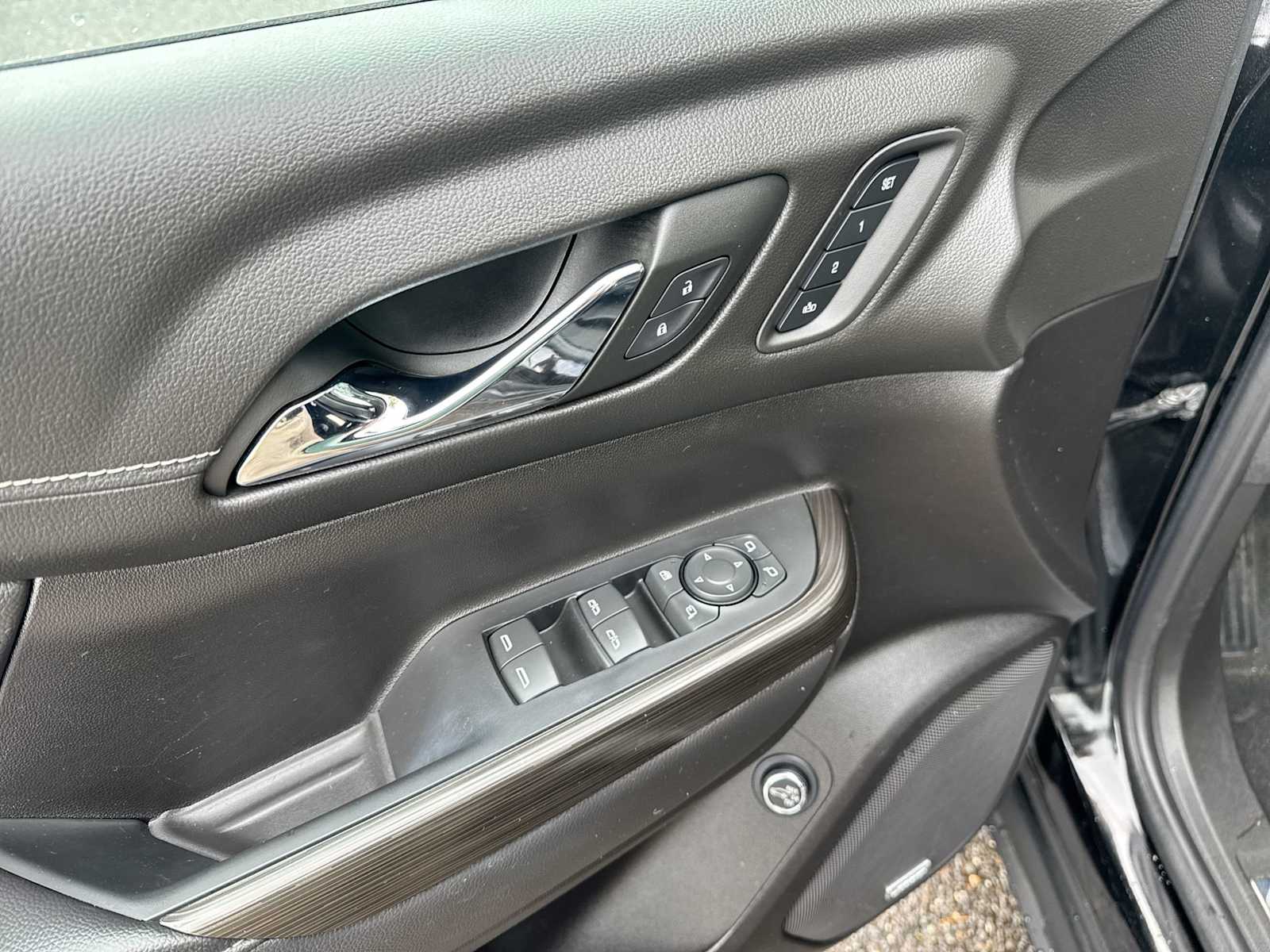 Thumbnail: 2023 GMC Acadia - 22