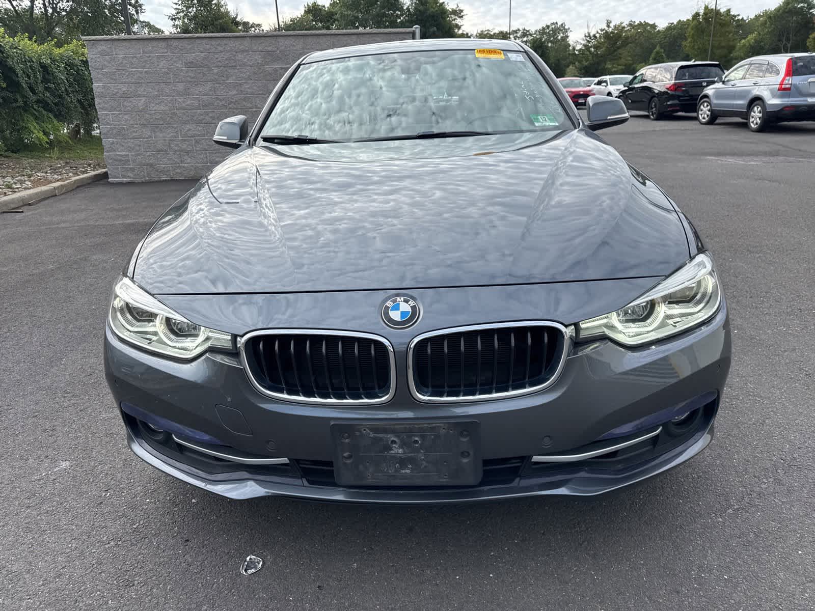 Thumbnail: 2017 BMW 3 Series - 8