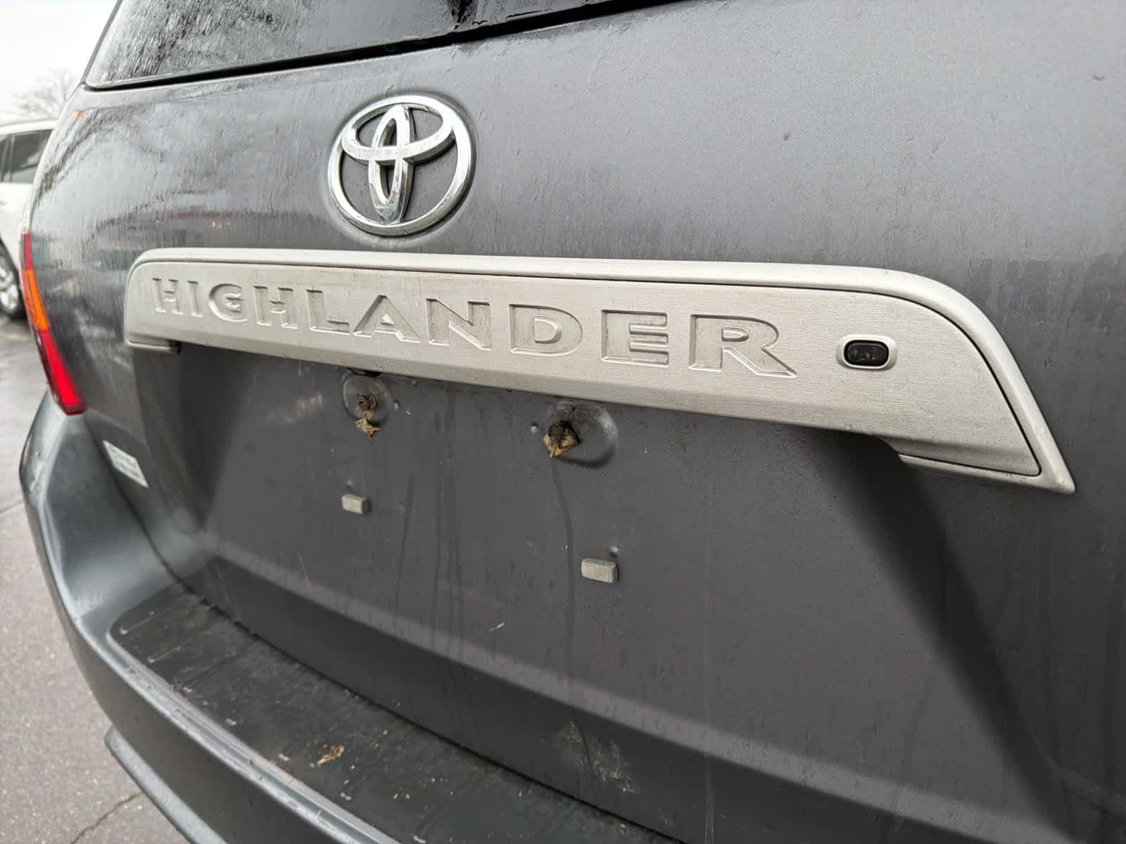 Thumbnail: 2010 Toyota Highlander - 24