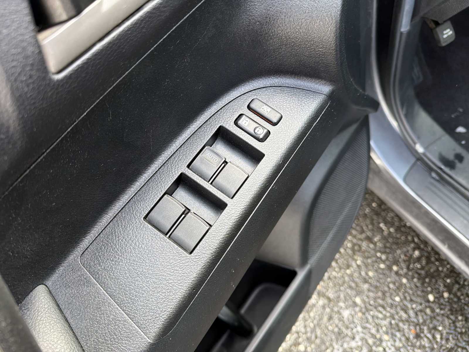 Thumbnail: 2010 Toyota Highlander - 22