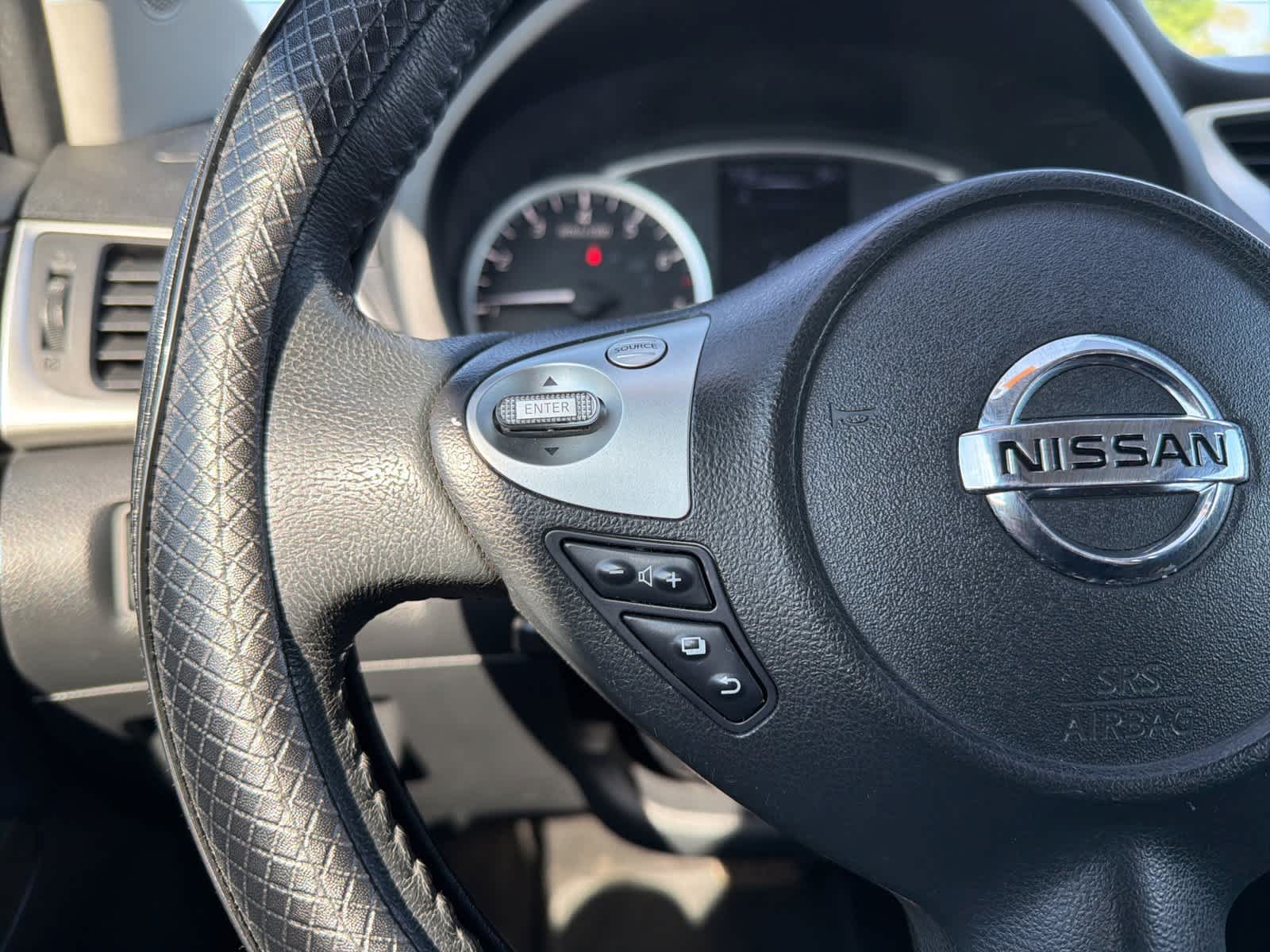 Thumbnail: 2018 Nissan Sentra - 16