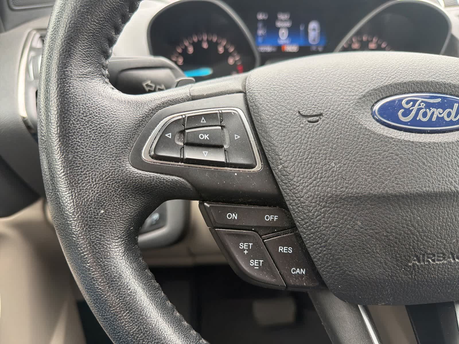 Thumbnail: 2017 Ford Escape - 16