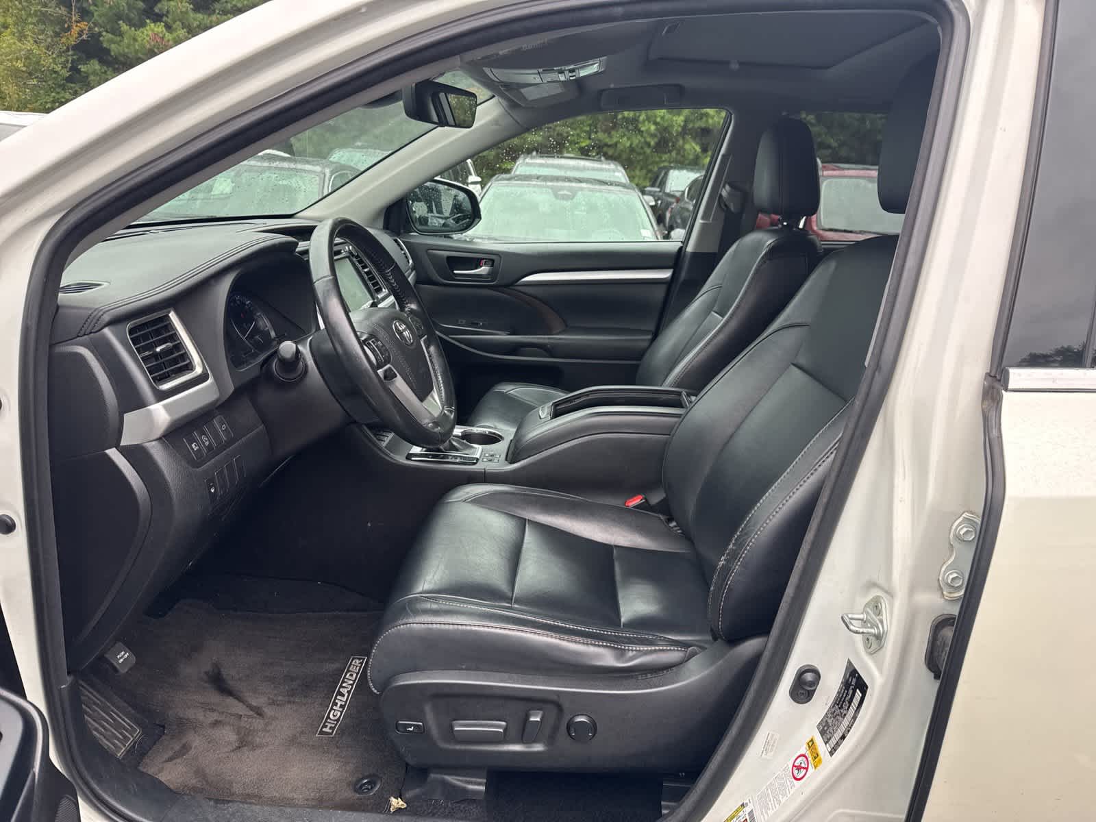 Thumbnail: 2018 Toyota Highlander - 12