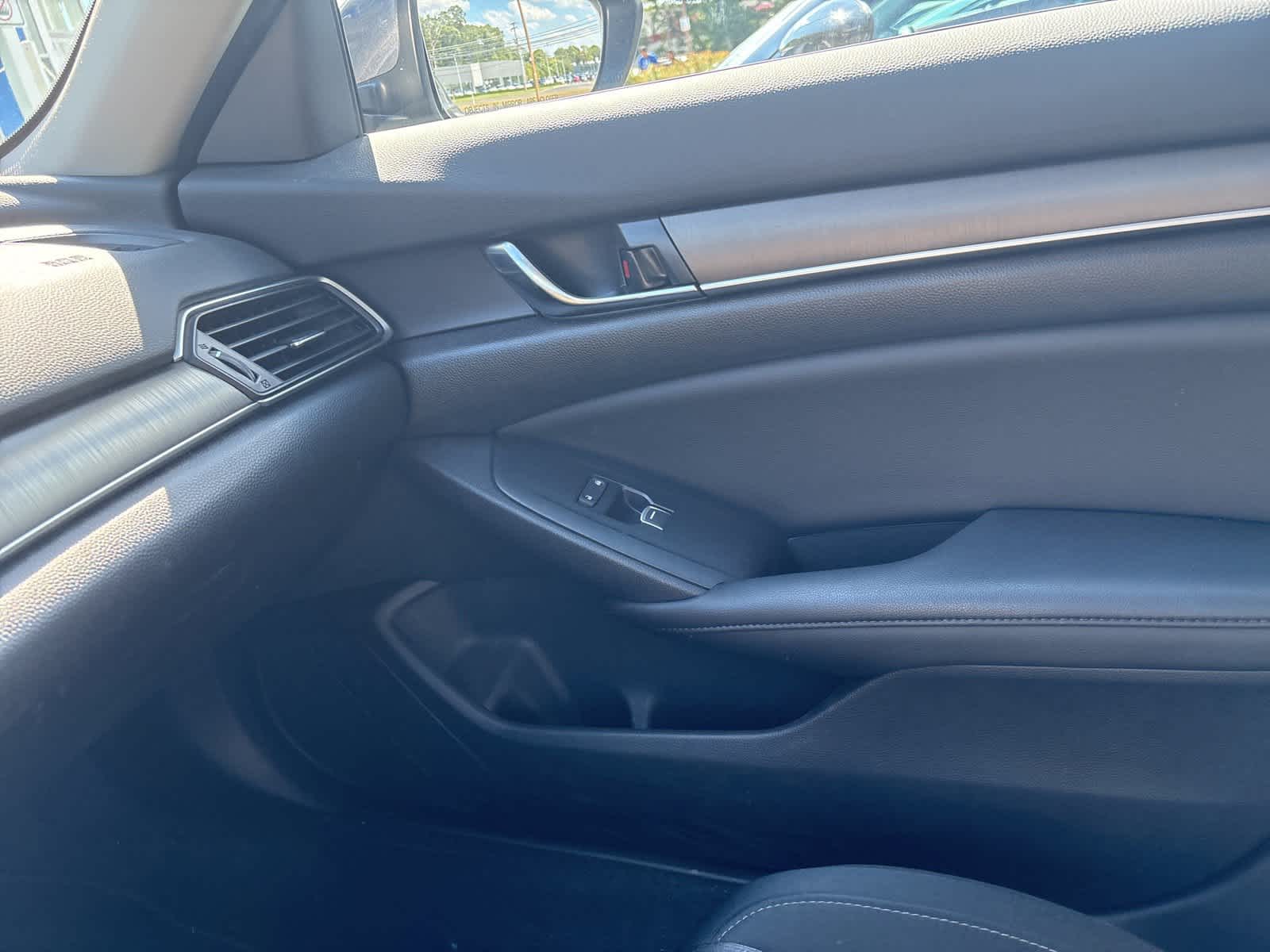 Thumbnail: 2022 Honda Accord - 18