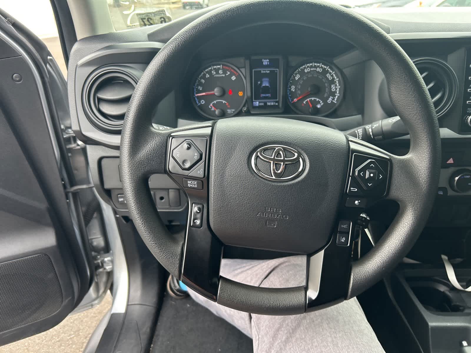 Thumbnail: 2022 Toyota Tacoma - 18