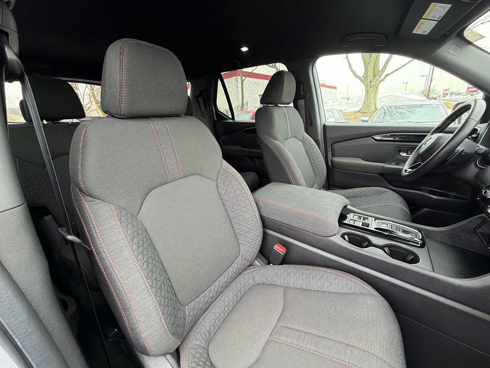 Thumbnail: 2025 Honda Pilot - 17