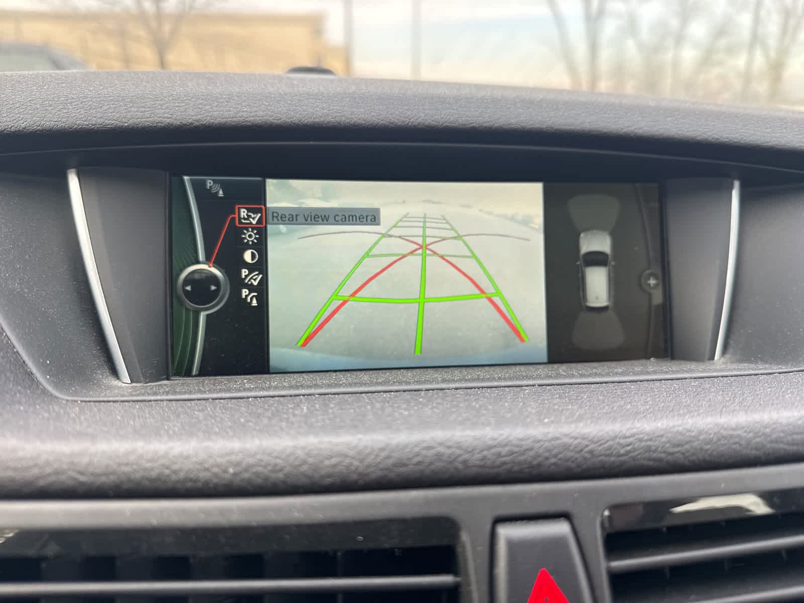 Thumbnail: 2014 BMW X1 - 14